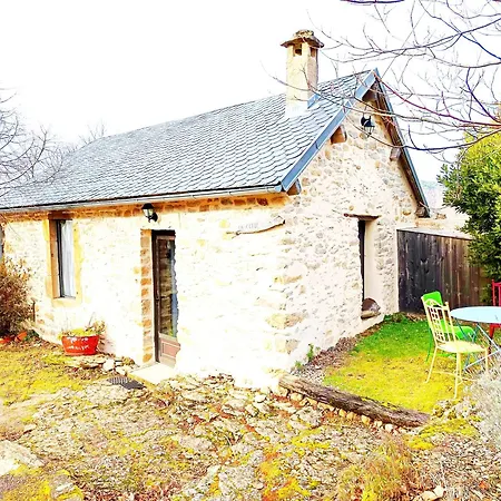 De La Bastide, 30750 Holiday home Treves