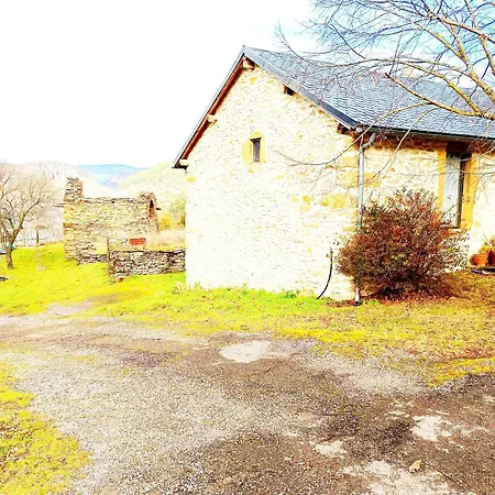De La Bastide, 30750 Holiday home Treves