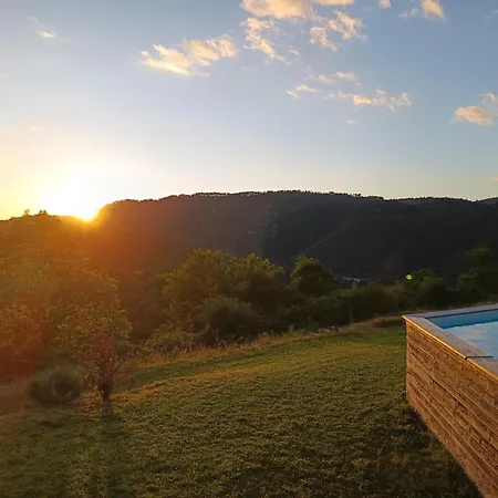 度假居 De La Bastide, 30750 *